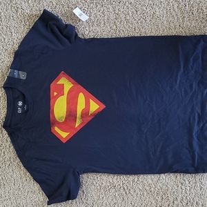 NWT  Men's GAP Superman shirt